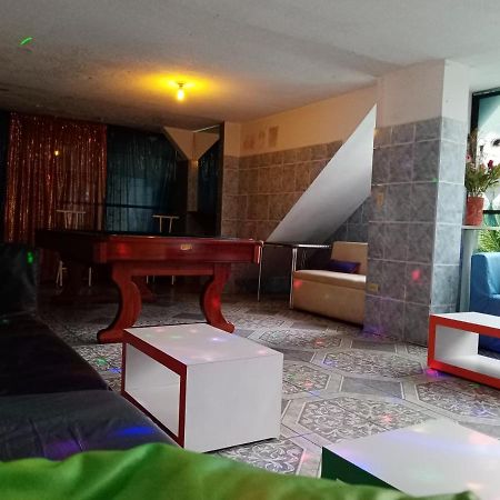 Hostal Sauna Water Palace Quito Kültér fotó