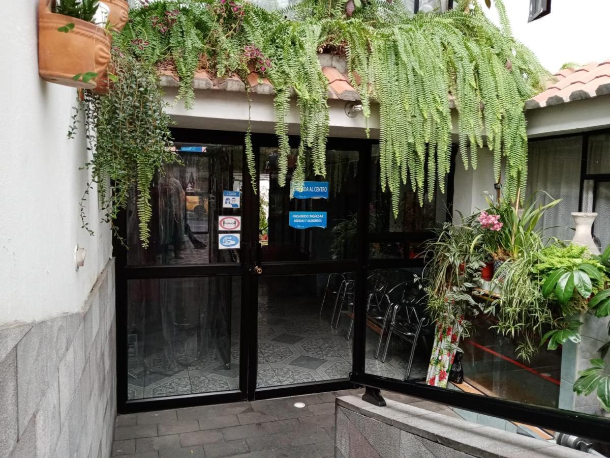 Hostal Sauna Water Palace Quito Kültér fotó