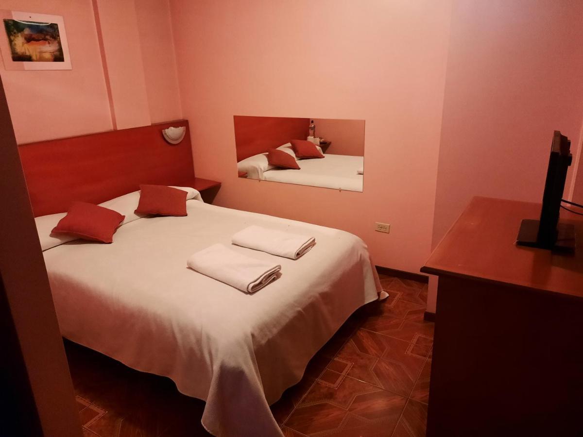 Hostal Sauna Water Palace Quito Kültér fotó