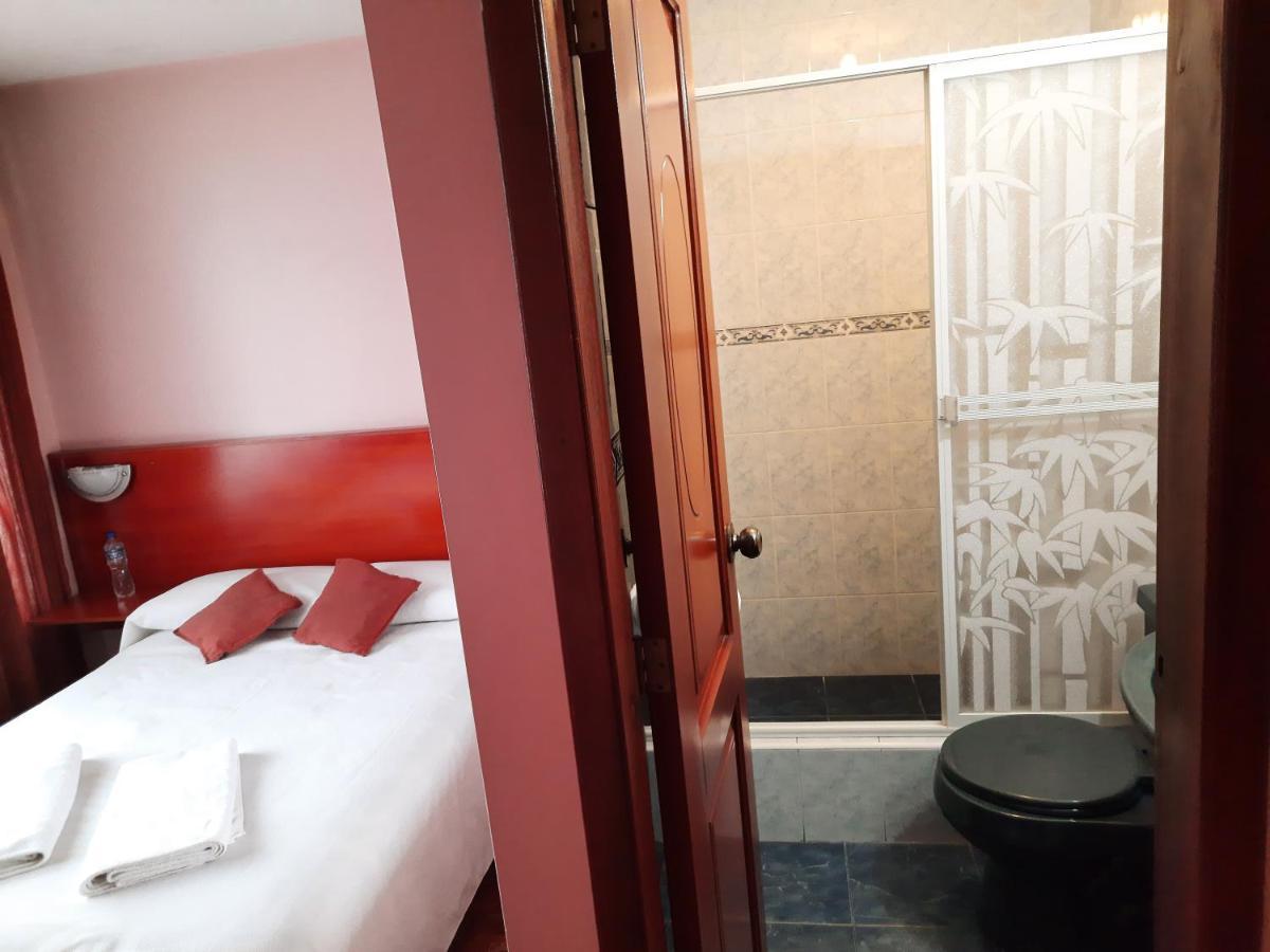 Hostal Sauna Water Palace Quito Kültér fotó