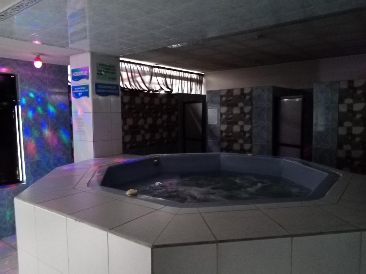 Hostal Sauna Water Palace Quito Kültér fotó